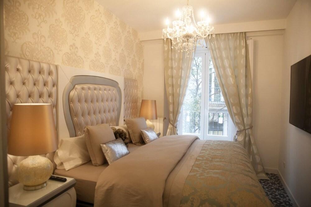 Hostal Casa Boutique (Adults Only) Madrid Esterno foto