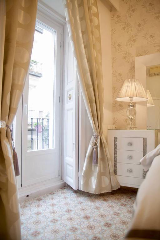 Hostal Casa Boutique (Adults Only) Madrid Esterno foto