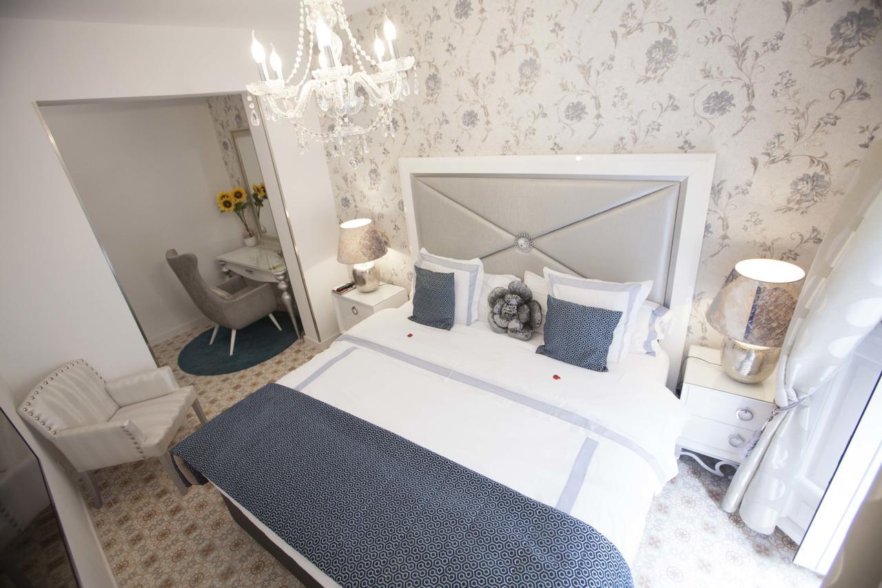 Hostal Casa Boutique (Adults Only) Madrid Esterno foto