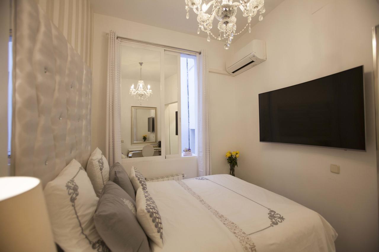 Hostal Casa Boutique (Adults Only) Madrid Esterno foto